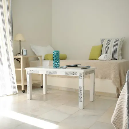 Manolis Studio Agiassos